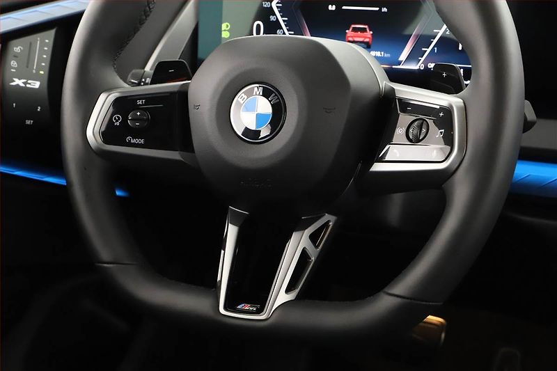 BMW X3 (2025) 20d xDrive, M Sport, Navigace - fotka 19 z 21