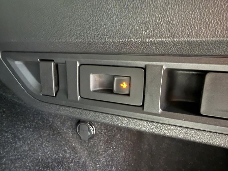 Škoda Octavia 2.0 TDI 110kW DSG Style Combi - fotka 13 z 14