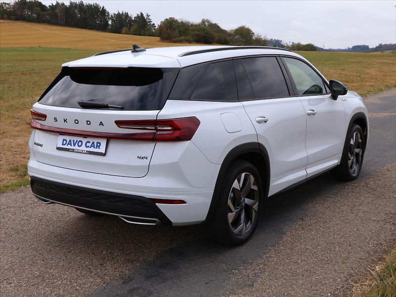 Škoda Kodiaq 2,0 2.0 TDI Sportline 4x4 DSG - fotka 8 z 32