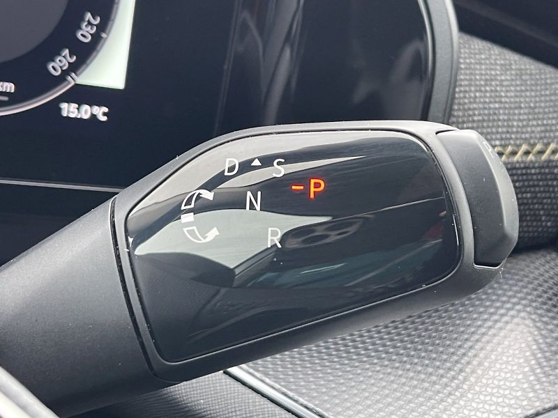 Škoda Kodiaq (2024) 2.0 TDI 142 kW Selection 4x4 D - fotka 12 z 35