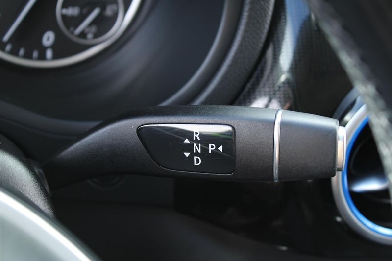 Mercedes-Benz Třídy B 220 CDI 125kW A/T SERVIS.KNIHA - fotka 16 z 24