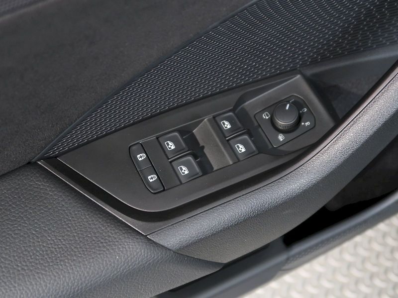 Škoda Octavia (2026) TOP SELECTION 2.0TDI 110KW DSG - fotka 40 z 44