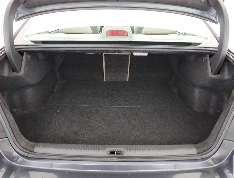 Subaru Legacy (2010) 2.0 D, 4X4, nová STK - fotka 18 z 19