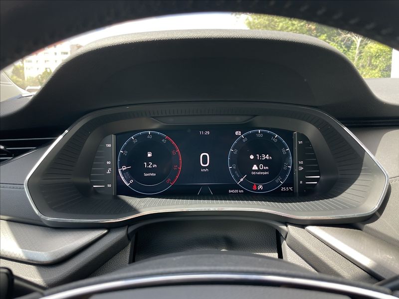 Škoda Octavia 2,0 TDI Combi Ambition Plus - fotka 9 z 24