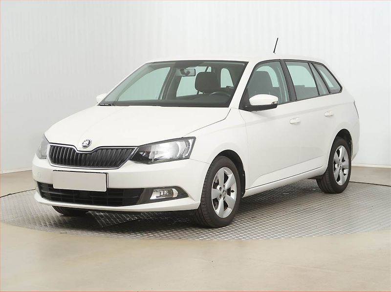 Škoda Fabia (2015) 1.2 TSI, Automat - fotka 2 z 15