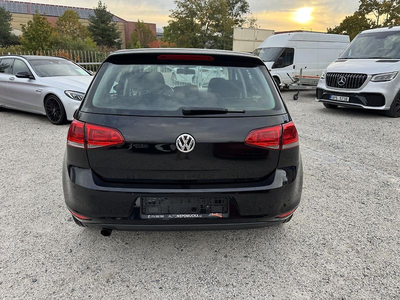Volkswagen Golf (2015) 1.2 TSi 81KW 1.Majitel  - fotka 8 z 35