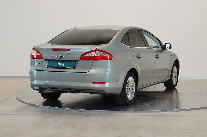 Ford Mondeo - fotka 3 z 7