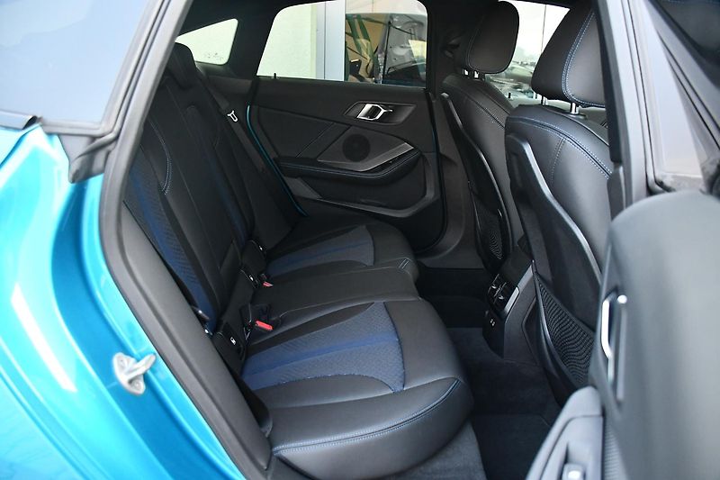 BMW Řada 2 218d MSPORT 3LZÁRUKA - fotka 23 z 50