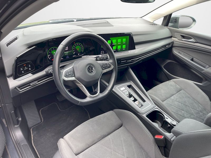 Volkswagen Golf (2022) 1,5 eTSI 110 kW DSG Style Plus - fotka 5 z 30