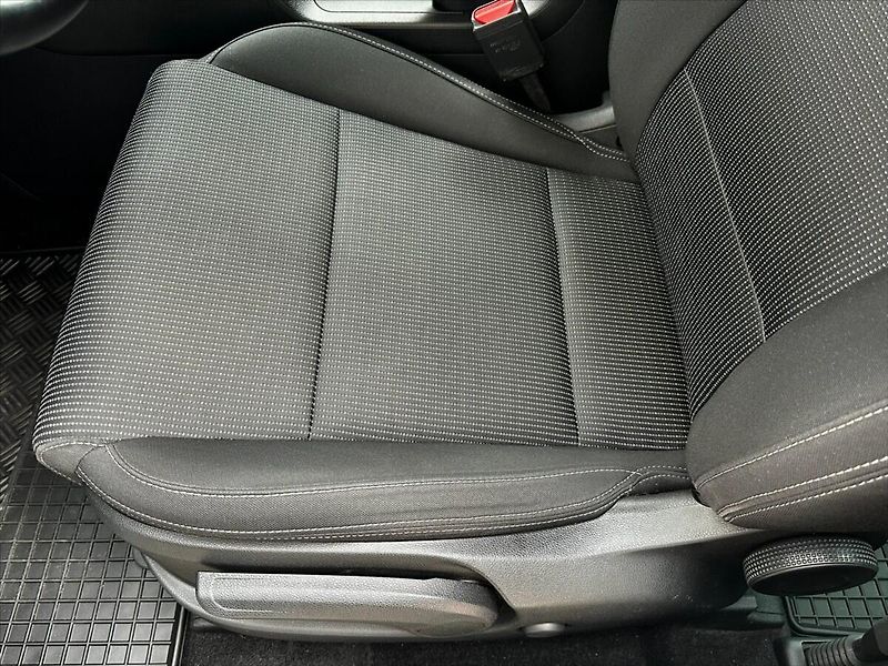 Kia Sportage 1,6 TDGI 97kW-CZ - fotka 22 z 41
