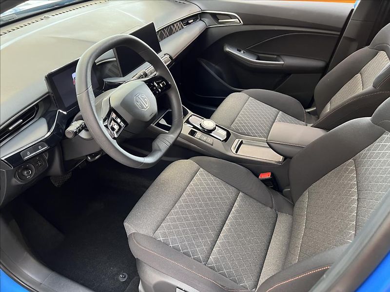 MG MG3 1.5 HYBRID+ Emotion 12tkm.ČR - fotka 2 z 10