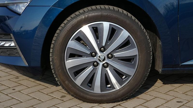 Škoda Superb 1.4 TSI iV Ambition DSG - fotka 22 z 23