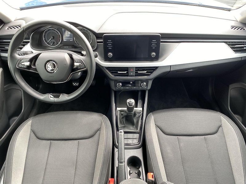 Škoda Kamiq (2022) 1.0 TSI Ambition - fotka 5 z 28