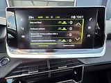Peugeot 2008 (2022) 1.2 PT 100 ALLURE PACK MAN6 - náhled 20