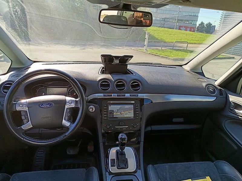 Ford Galaxy (2014) 2,0 TDi - Titaniun - 7 Míst - fotka 10 z 12