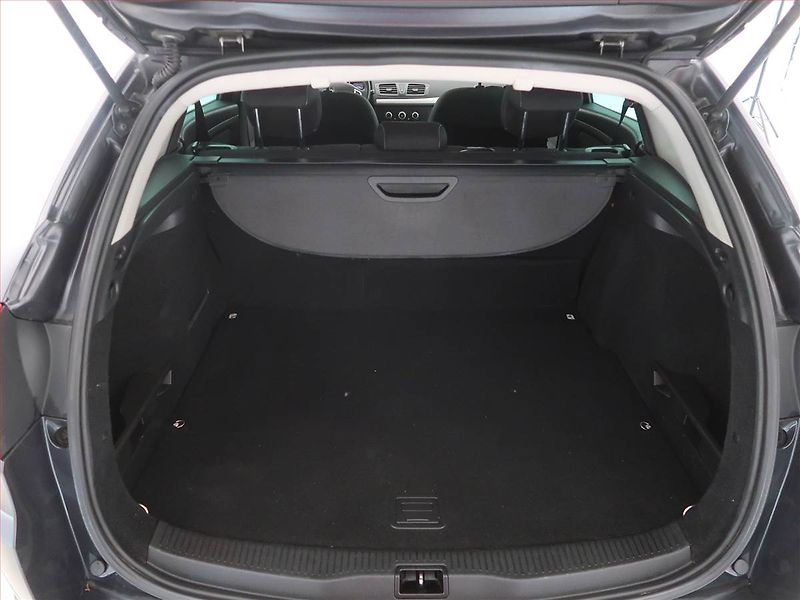 Renault Mégane (2012) 1.6 dCi, nová STK - fotka 13 z 15