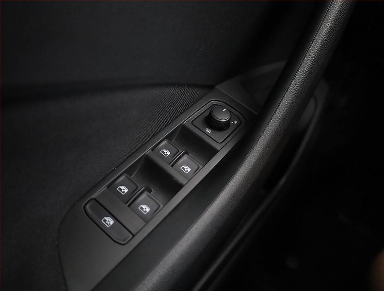 Škoda Kamiq (2021) 1.0 TSI, Automat, Serv.kniha - fotka 15 z 18