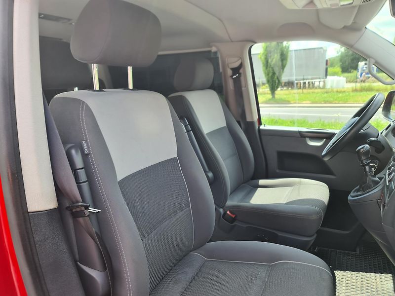 Volkswagen Multivan T5 2.0 TDi 103-KW KLIMA 7-MÍST - fotka 20 z 42