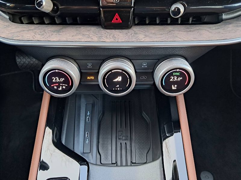 Škoda Superb (2024) L&K 2.0 TDI / 142 kW 4x4 DSG7 - fotka 15 z 32