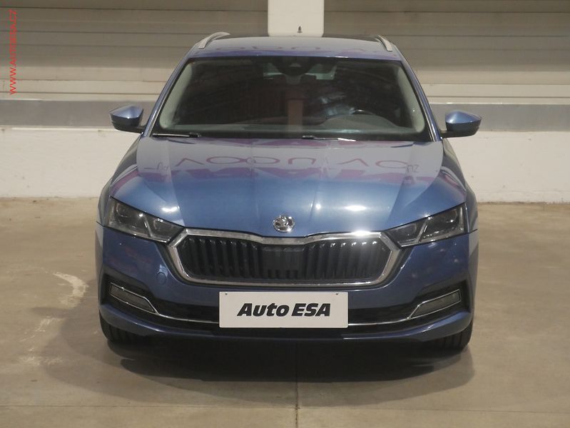 Škoda Octavia (2019) 2.0 TDI, ČR, Style, DSG - fotka 2 z 27