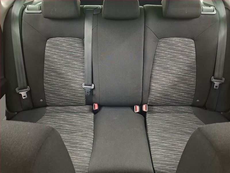 Kia Ceed (2009) 1.4 CVVT, ČR,1.maj - fotka 10 z 16