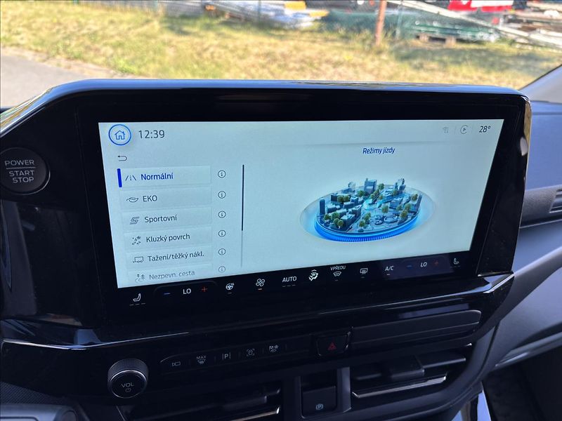 Ford Tourneo Custom 2,0 125kW Titanium X AWD L1 - fotka 36 z 36
