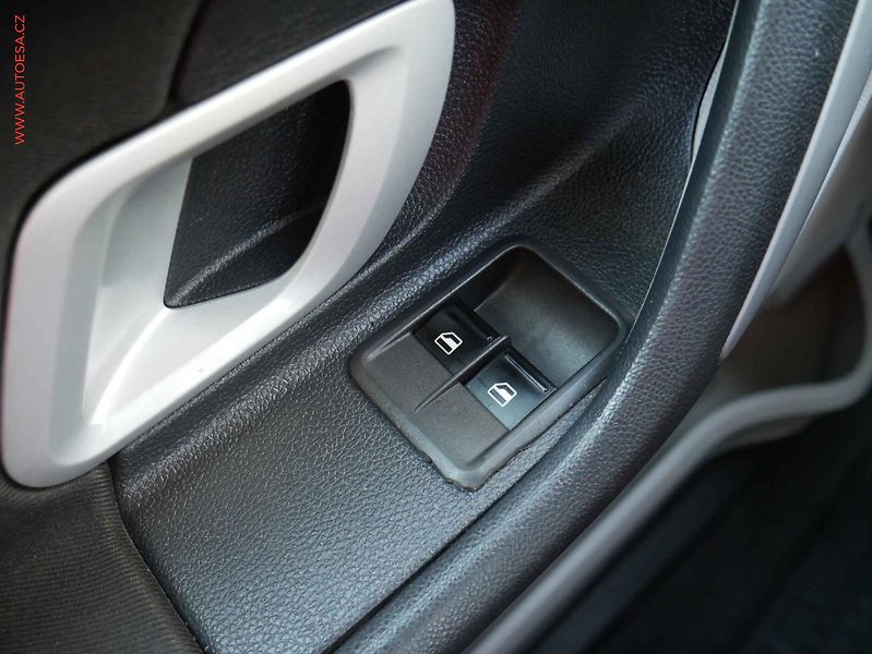 Škoda Fabia (2007) 1.2i, AC, temp, STK3/28 - fotka 11 z 15