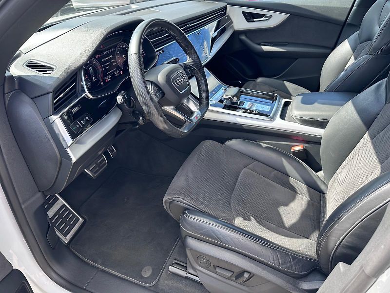 Audi Q8 3.0 TDI 210kW S-LINE - fotka 9 z 20