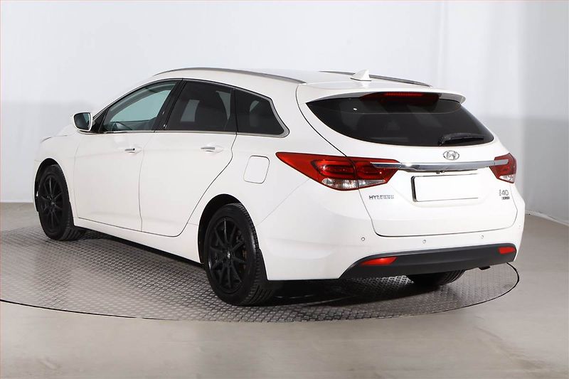 Hyundai i40 (2015) 1.7 CRDi, Automat, Serv.kniha - fotka 4 z 23