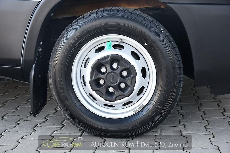 Iveco Daily 2,3HPi AUTOMAT REZERVACE - fotka 40 z 44