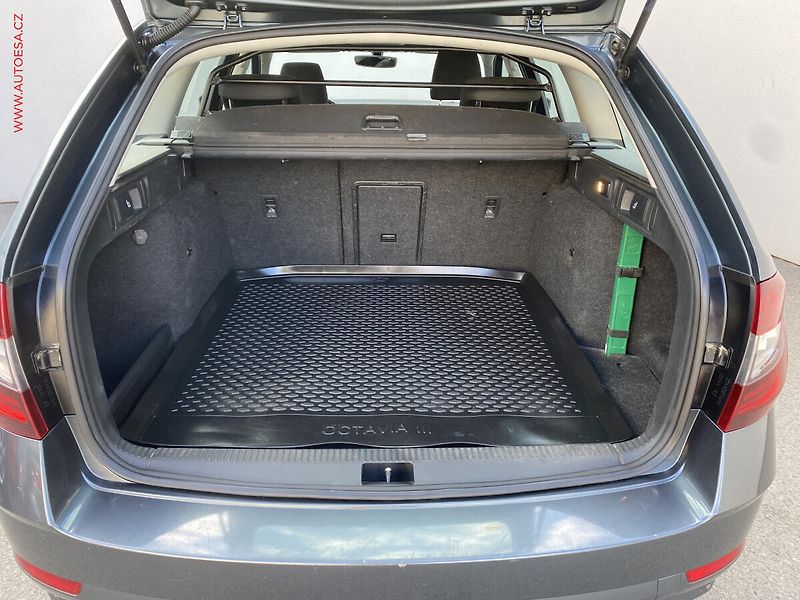 Škoda Octavia (2018) 1.4 G-TEC, Style, park.čidla - fotka 7 z 16