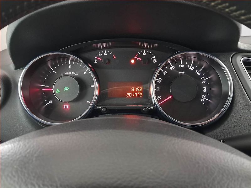 Peugeot 5008 (2011) Active 1.6 HDi, Tažné - fotka 11 z 14