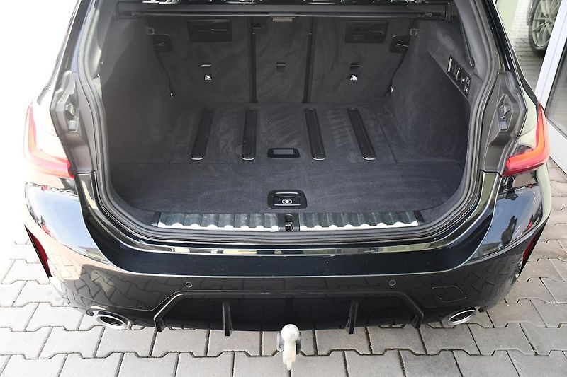 BMW Řada 3 320d xDrive M-SPORT 1M ČR - fotka 15 z 40