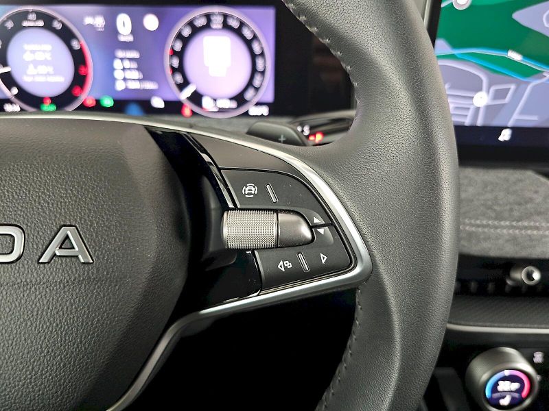 Škoda Superb (2025) COMBI 1.5TSi SELECTION CITY TA - fotka 8 z 34