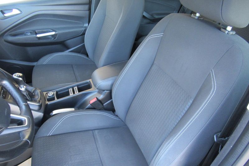 Ford C-MAX 1.5 TDCi AUT. KLIMA - fotka 15 z 22