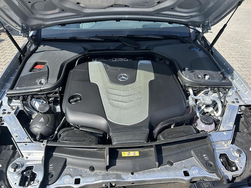 Mercedes-Benz Třídy E E 350d 190kW nové v ČR 58639km - fotka 56 z 61