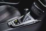 Peugeot 308 (2020) GT NAVI1.5 BlueHDi ČR 1MAJITEL - náhled 25