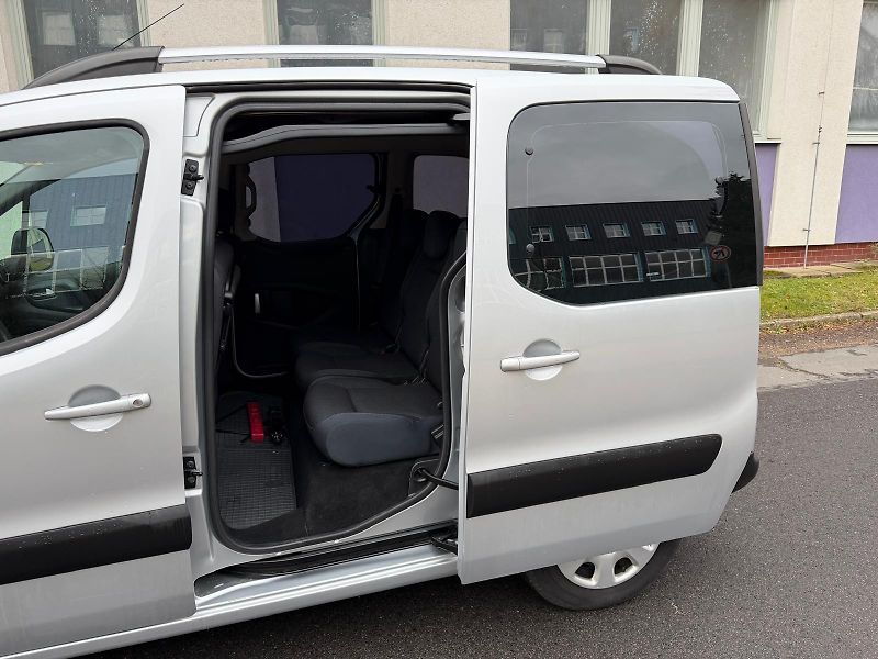 Peugeot Partner Tepee 1,6 HDi / servis.k. / pneu - fotka 11 z 23