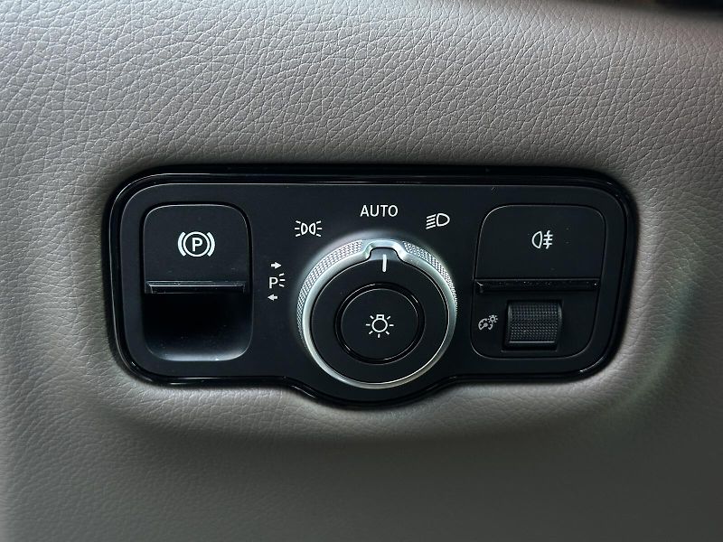 Mercedes-Benz Třídy V 300d Long 4MATIC Exclusive Vzd - fotka 18 z 71