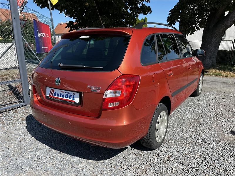 Škoda Fabia 1,6 i Automat  Klima, nová STK - fotka 6 z 50