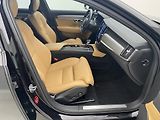 Volvo V90 D4 MOMENTUM AUT  - náhled 23