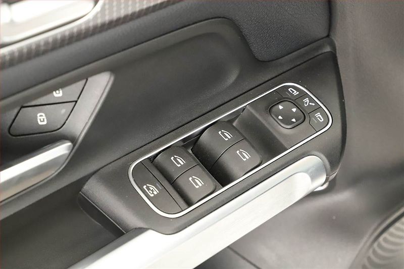 Mercedes-Benz EQB (2022) 250, SoH 94% - fotka 17 z 21