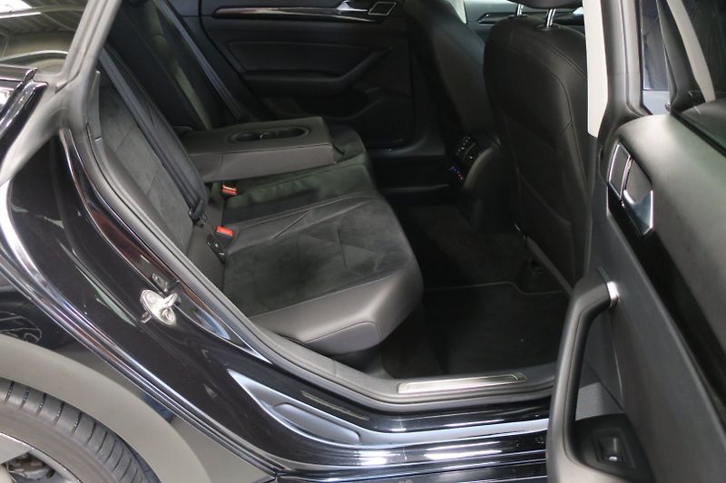 Volkswagen Arteon (2020) 2.0 TDI BMT 140kW DSG Elegance - fotka 41 z 50