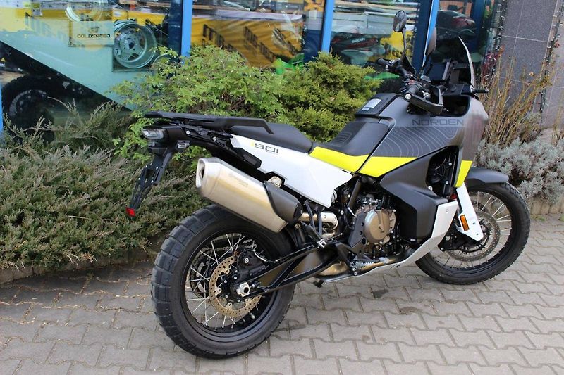 Husqvarna Norden 901 (2022) NOVINKA 2022  400 KM - fotka 4 z 8