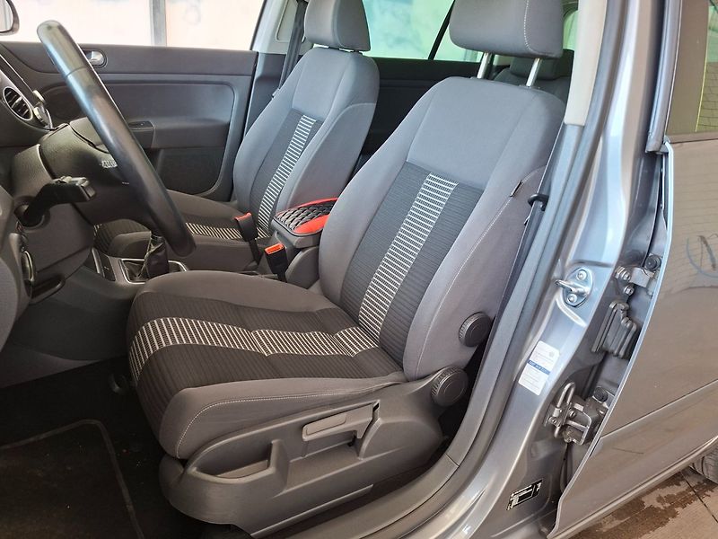 Volkswagen Golf Plus 1.4i 59kW UNITED - fotka 20 z 50