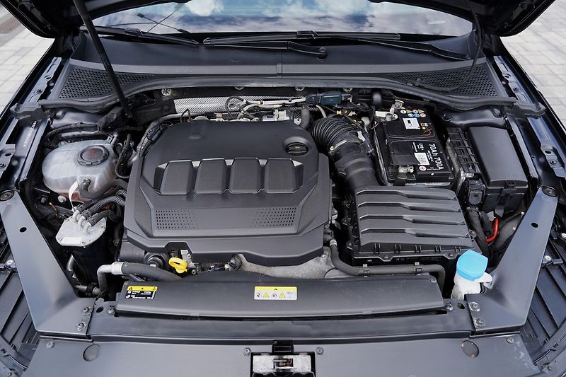 Volkswagen Passat (2020) B8 2.0TDi 90kW DSG - fotka 10 z 45