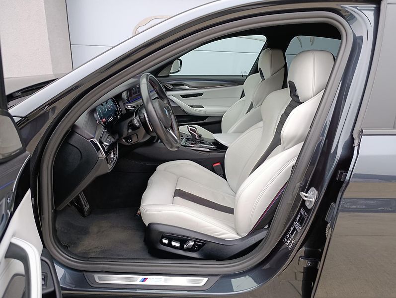 BMW M5 COMPETITION 460kW KARBON DPH  - fotka 13 z 37