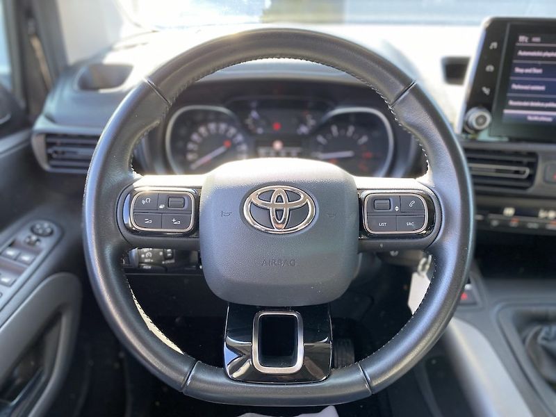 Toyota ProAce City Verso 1.5D, ČR-1m, Family L2, DPH - fotka 15 z 32