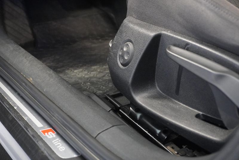 Audi A6 3.0TDi - fotka 13 z 31