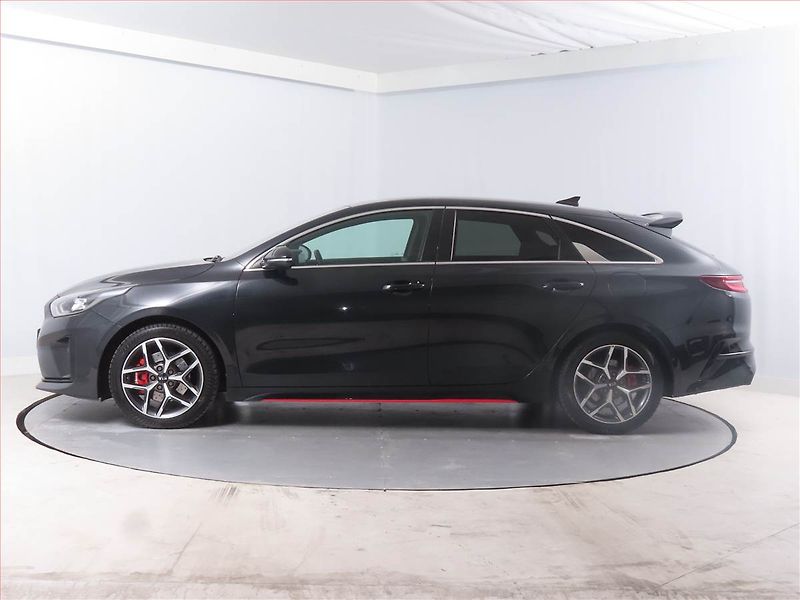 Kia Pro_Ceed (2019) GT-Line 1.4 T-GDI, Serv.kniha - fotka 3 z 15